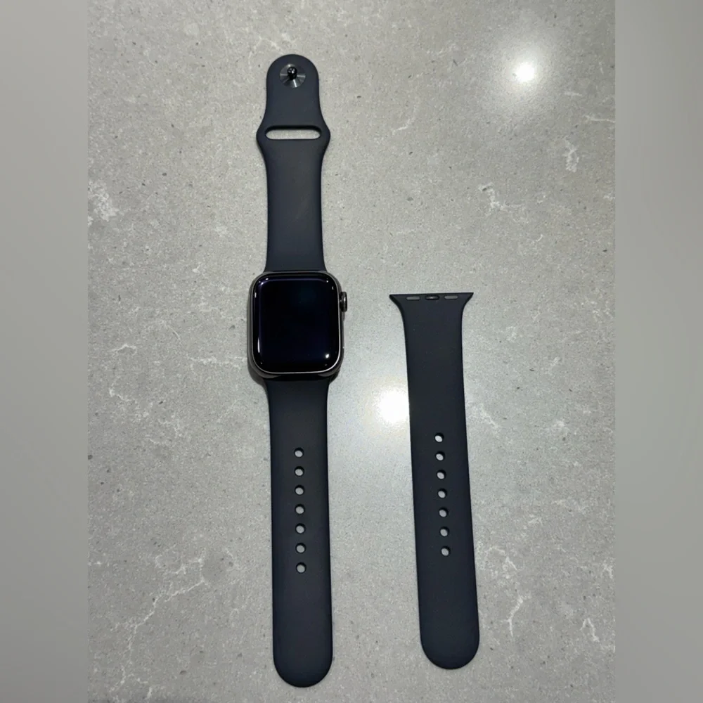 NEW, APPLE WATCH SERIES 7, STAINLESS STEEL CERAMIC CASE, SAPPHIRE CRYSTAL, 41mm